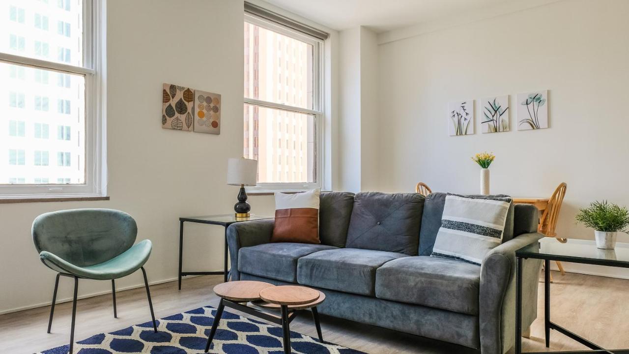 Frontdesk Lofts At 629 Euclid Downtown Cleveland Apartment Стая снимка